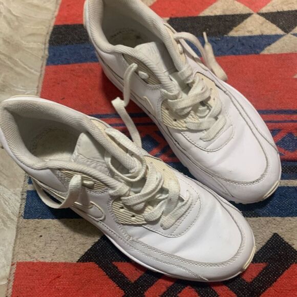 Nike Air Max 90 Triple White CN8490-100 - Picture 3 of 4